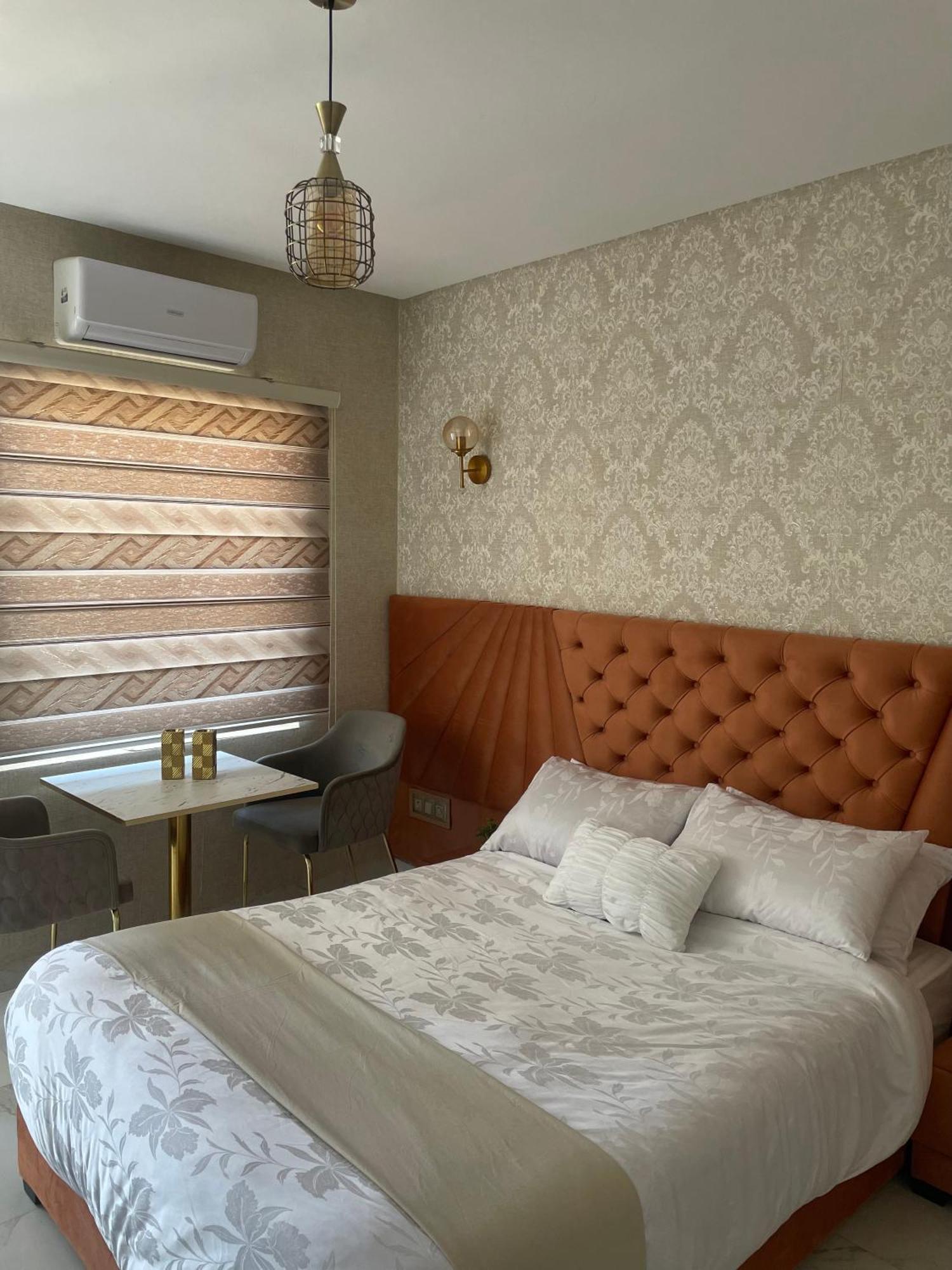 Hotel Golden Star Taounate 外观 照片